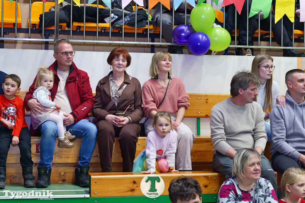 Finał WOŚP w Tucholi. Wolontariusze na ulicach, impreza w OSiR-ze