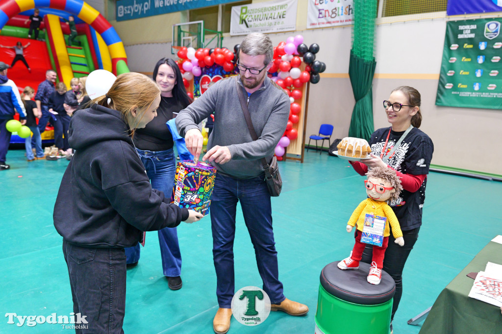 Finał WOŚP w Tucholi. Wolontariusze na ulicach, impreza w OSiR-ze