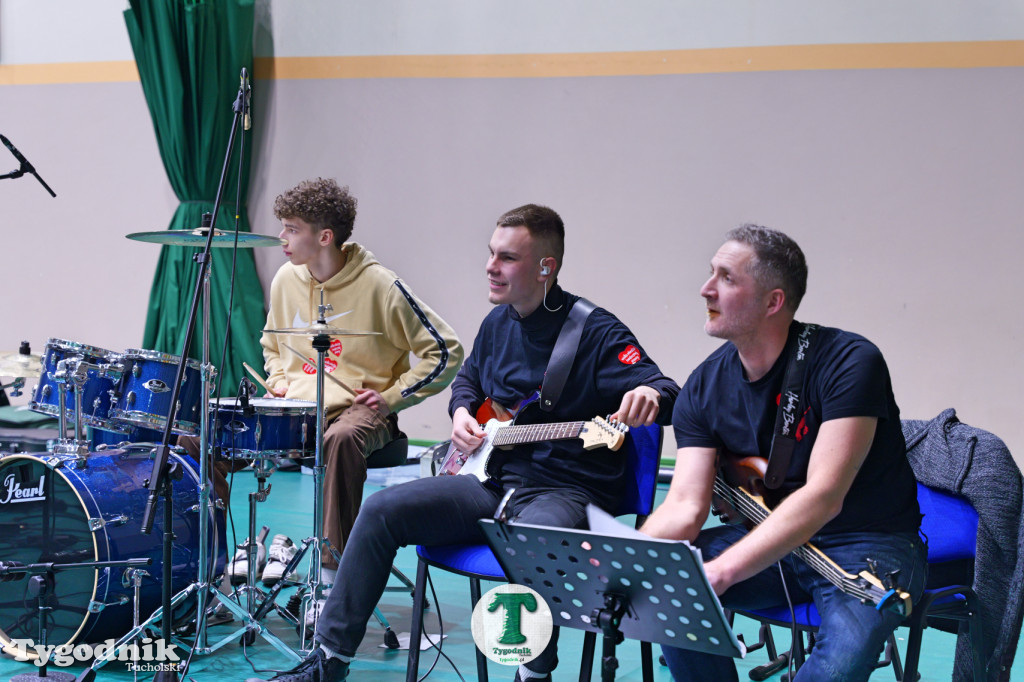 Finał WOŚP w Tucholi. Wolontariusze na ulicach, impreza w OSiR-ze