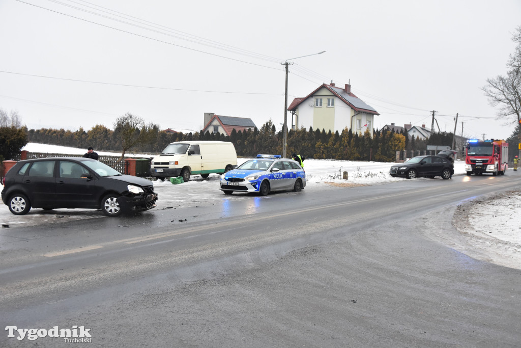 Kolizja drogowa między Tucholą a Małym Mędromierzem / ZDJĘCIA