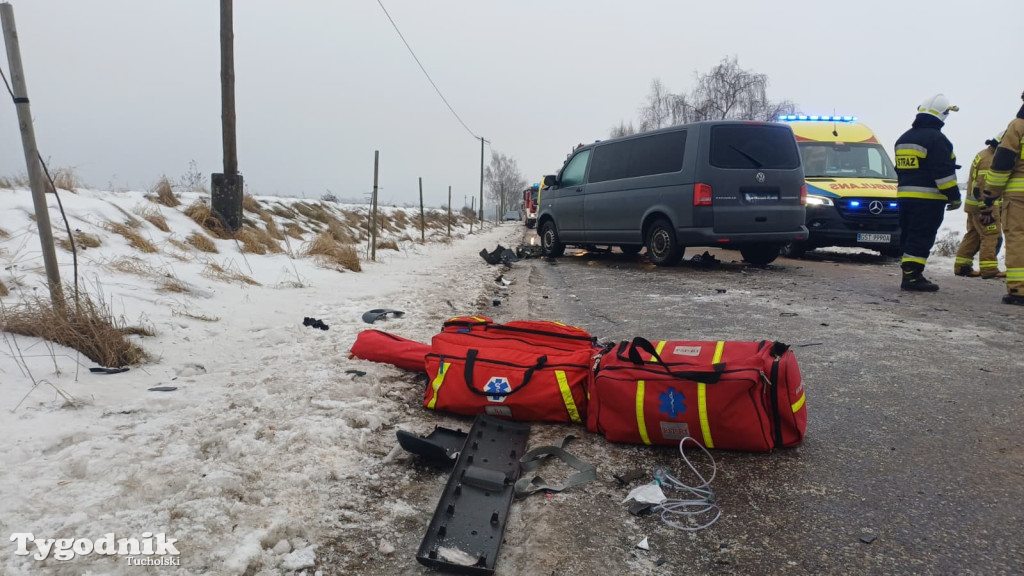 Poważny wypadek na wyjeździe ze Śliwic w kierunku Czerska