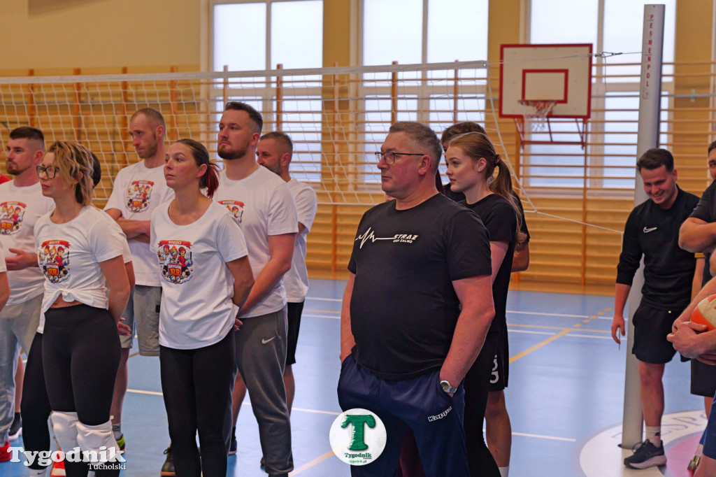 Siatkówka w SP Żalno na WOŚP