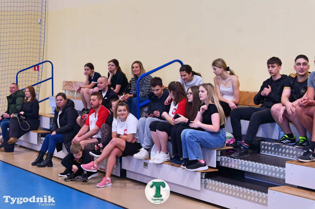 Siatkówka w SP Żalno na WOŚP