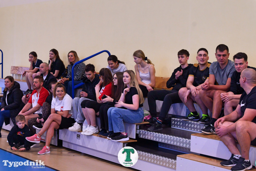 Siatkówka w SP Żalno na WOŚP