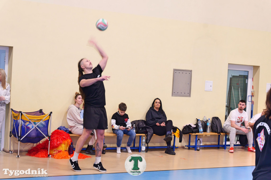 Siatkówka w SP Żalno na WOŚP