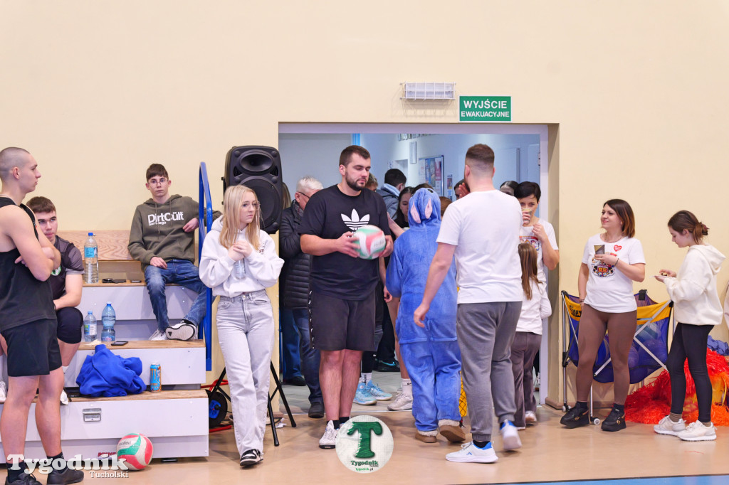 Siatkówka w SP Żalno na WOŚP