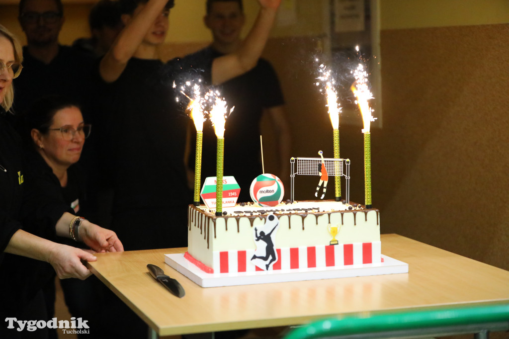 Siatkówka: młodziczki wygrały w Tucholi turniej barażowy