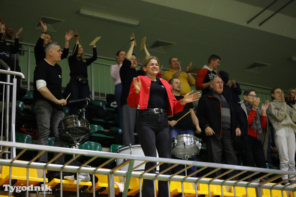 Siatkówka: młodziczki wygrały w Tucholi turniej barażowy