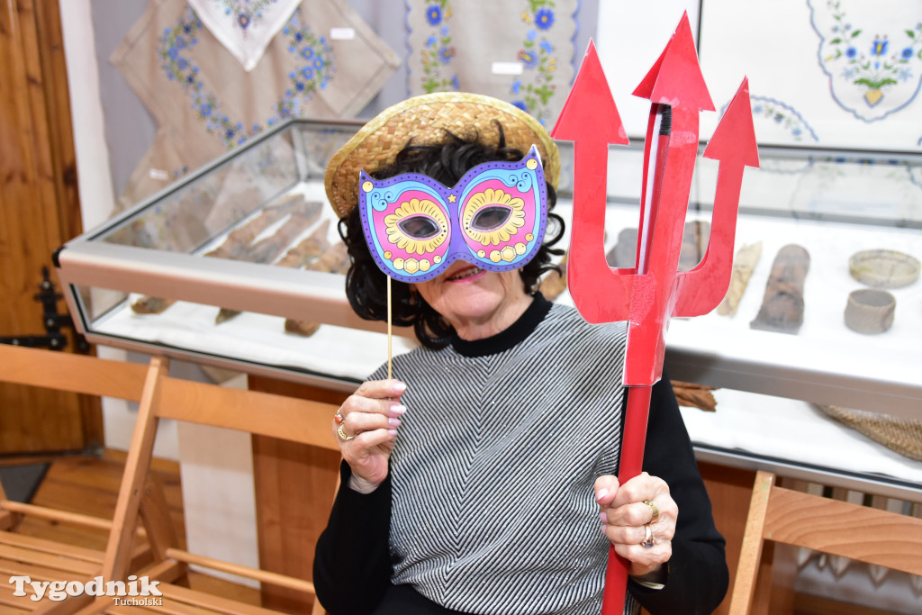 Maskenbal po raz kolejny zagościł w murach Muzeum Borów Tucholskich