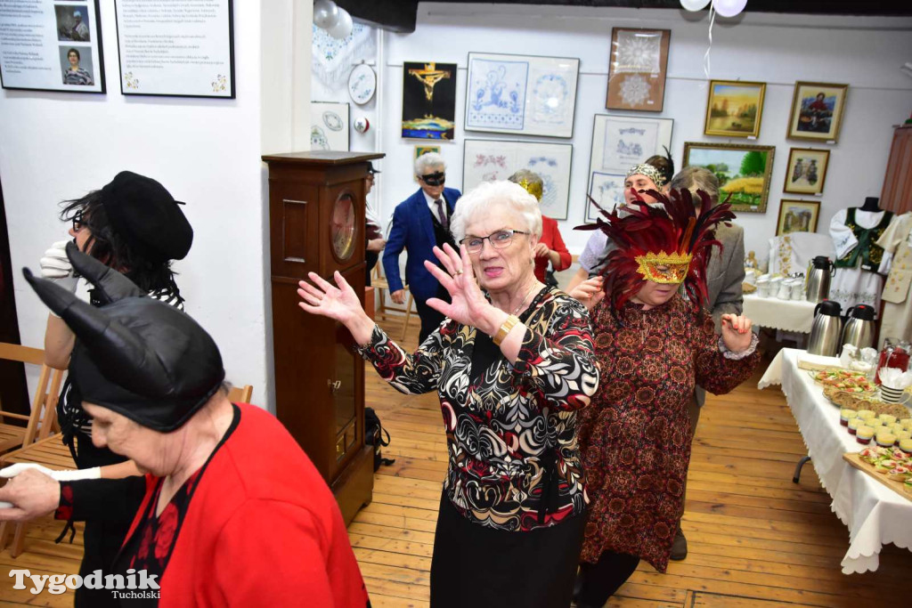 Maskenbal po raz kolejny zagościł w murach Muzeum Borów Tucholskich