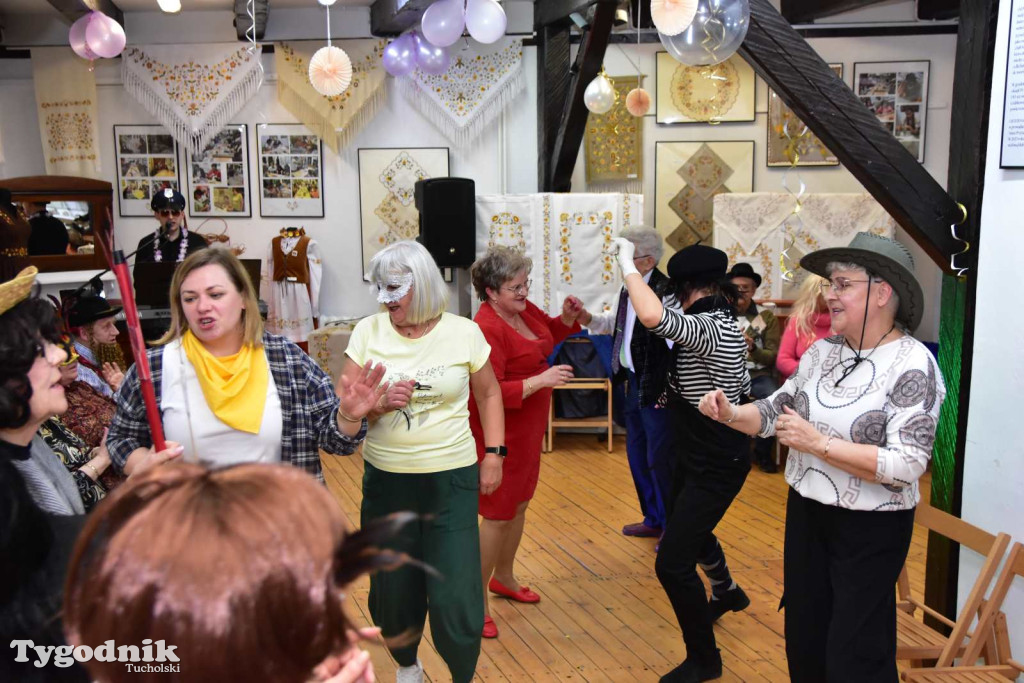 Maskenbal po raz kolejny zagościł w murach Muzeum Borów Tucholskich