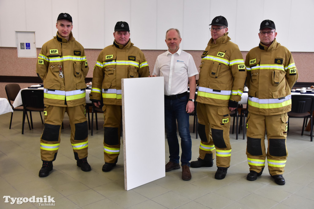 Minikowo: W czynie społecznym zadbali o akustykę w sali świetlicy wiejskiej