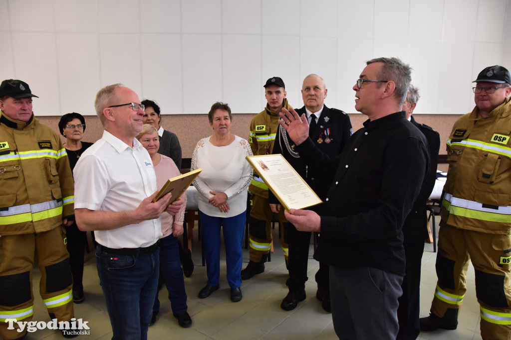 Minikowo: W czynie społecznym zadbali o akustykę w sali świetlicy wiejskiej