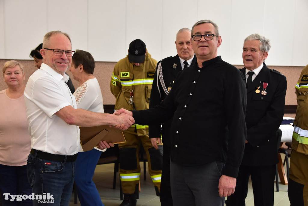 Minikowo: W czynie społecznym zadbali o akustykę w sali świetlicy wiejskiej