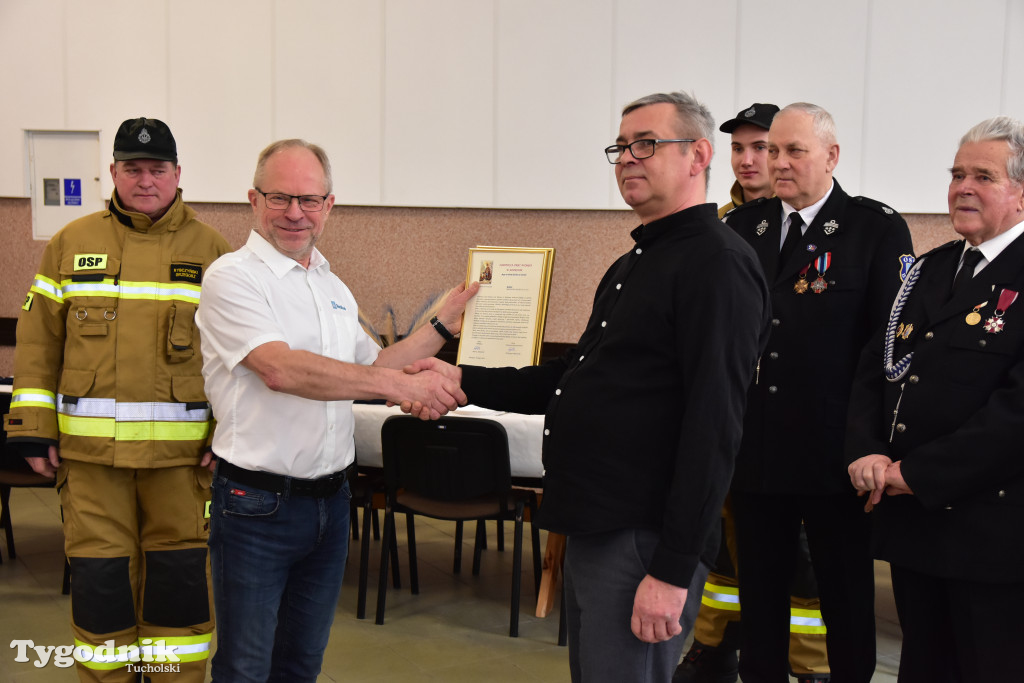 Minikowo: W czynie społecznym zadbali o akustykę w sali świetlicy wiejskiej