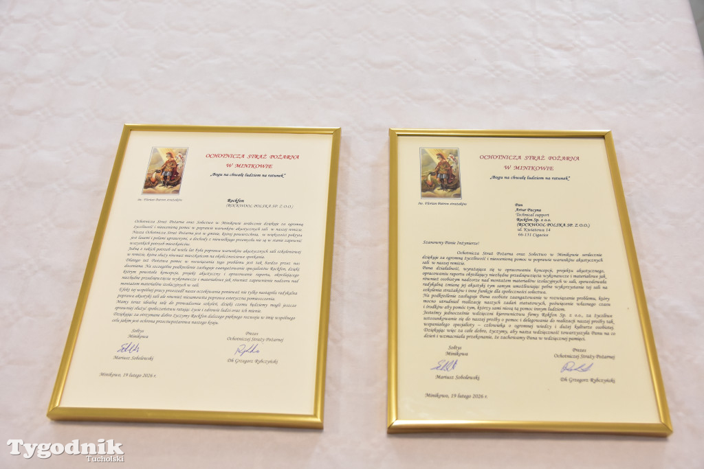 Minikowo: W czynie społecznym zadbali o akustykę w sali świetlicy wiejskiej