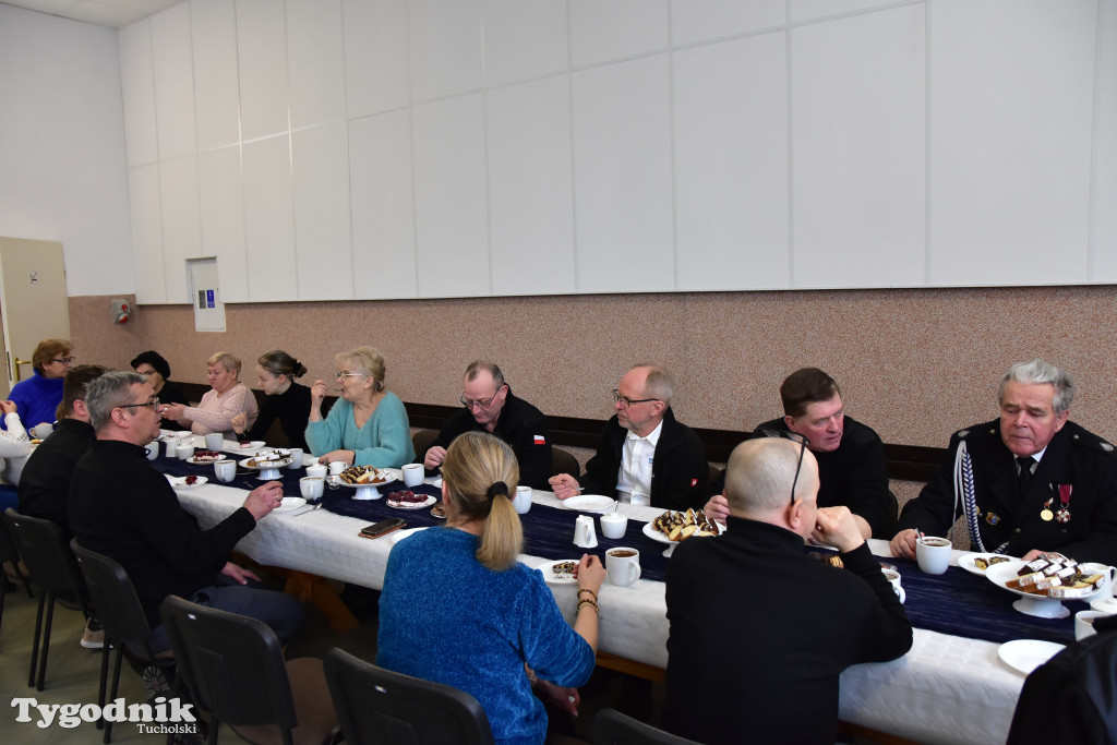 Minikowo: W czynie społecznym zadbali o akustykę w sali świetlicy wiejskiej