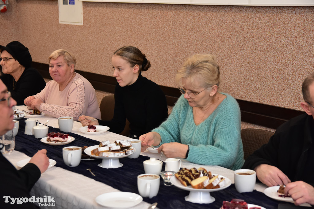 Minikowo: W czynie społecznym zadbali o akustykę w sali świetlicy wiejskiej