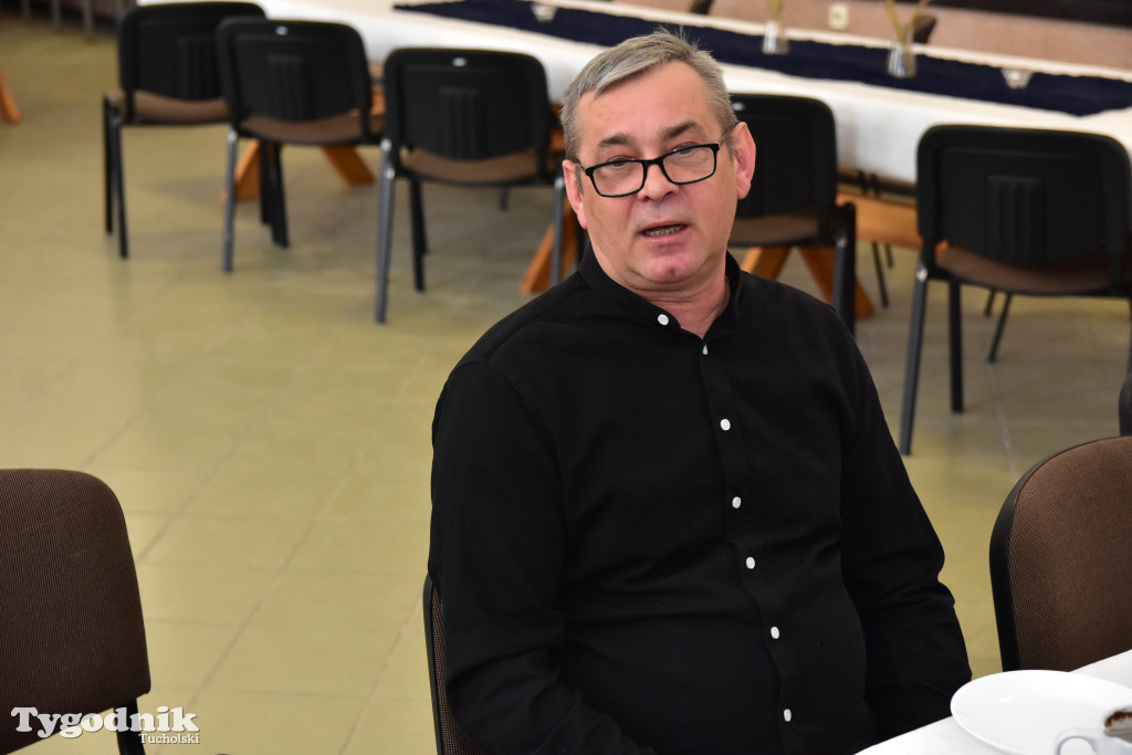 Minikowo: W czynie społecznym zadbali o akustykę w sali świetlicy wiejskiej