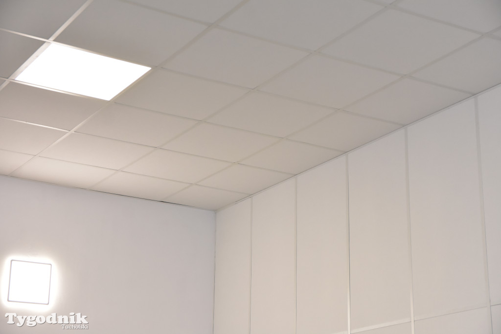 Minikowo: W czynie społecznym zadbali o akustykę w sali świetlicy wiejskiej