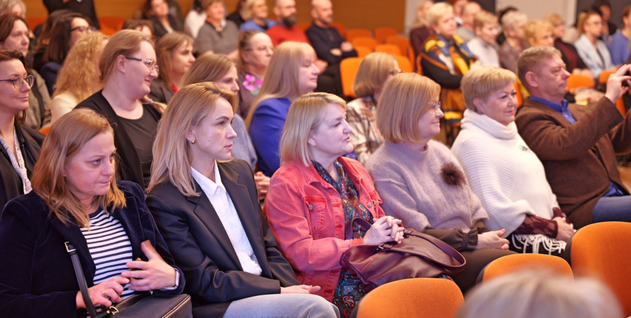 W Tucholi o reformie oświaty. Ministerstwo i kuratorium