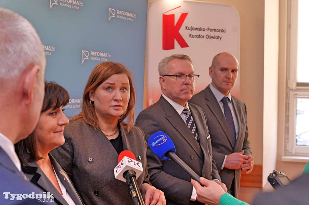 W Tucholi o reformie oświaty. Ministerstwo i kuratorium