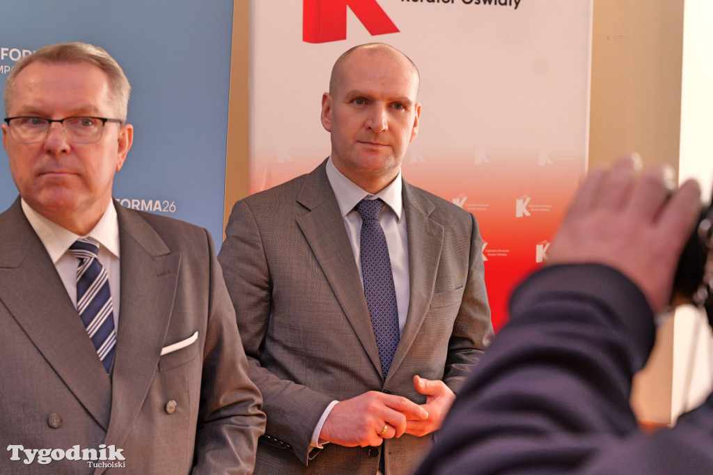 W Tucholi o reformie oświaty. Ministerstwo i kuratorium