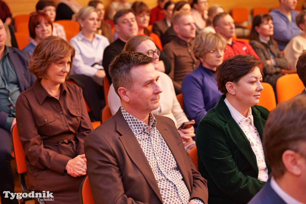 W Tucholi o reformie oświaty. Ministerstwo i kuratorium