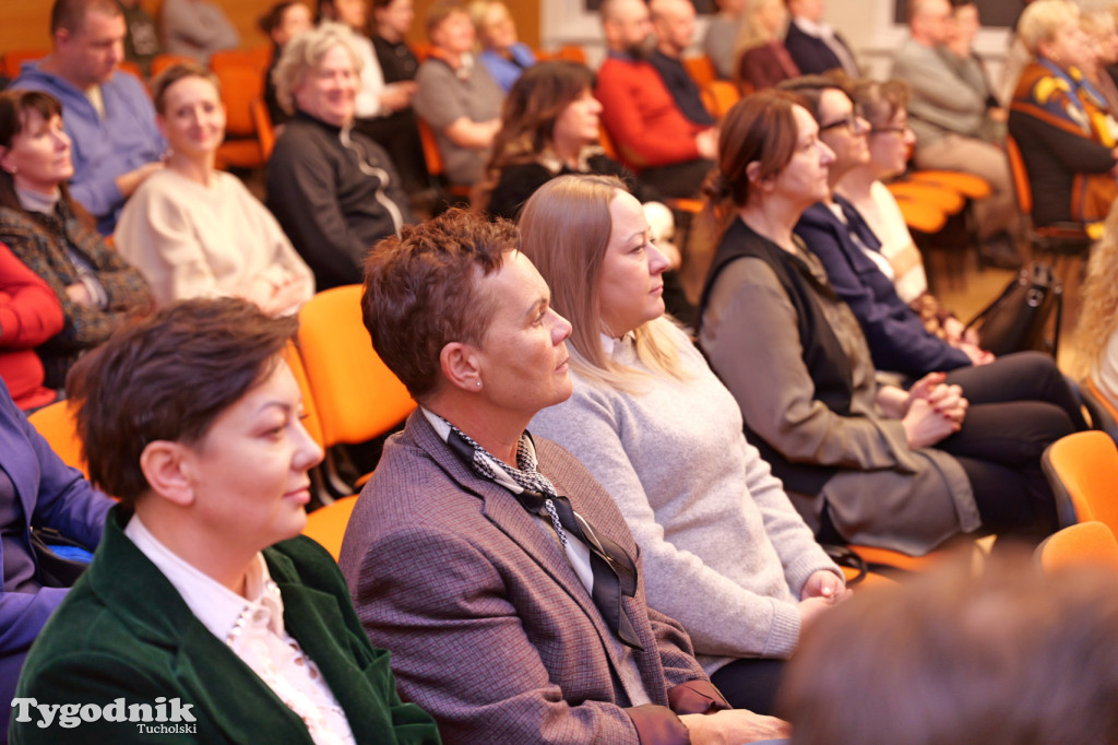 W Tucholi o reformie oświaty. Ministerstwo i kuratorium