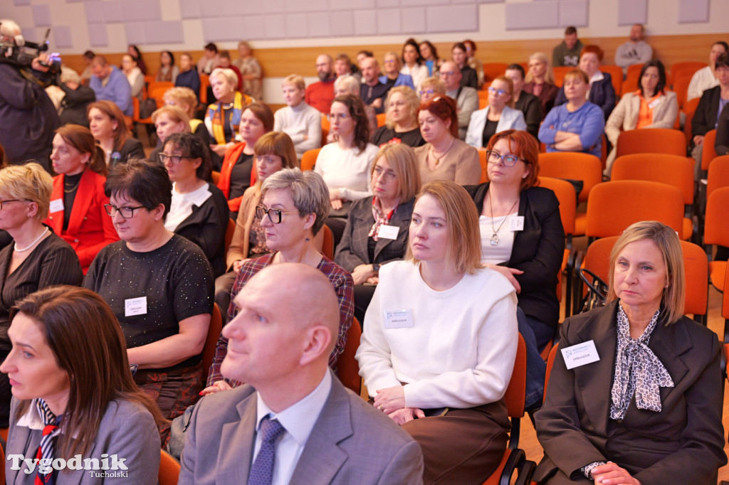W Tucholi o reformie oświaty. Ministerstwo i kuratorium