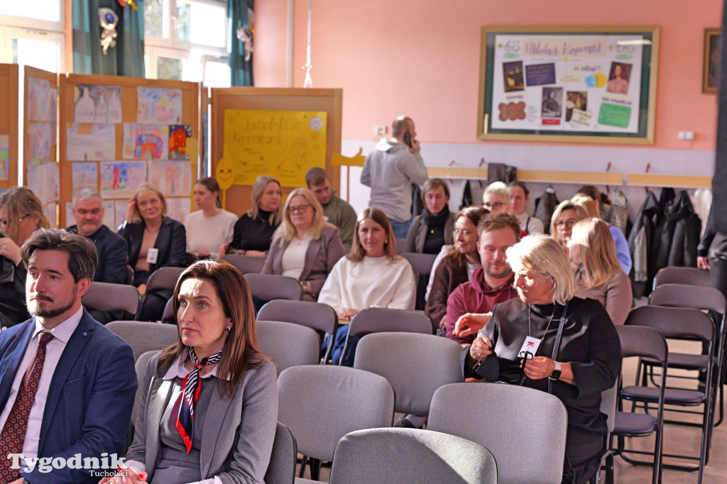 W Tucholi o reformie oświaty. Ministerstwo i kuratorium