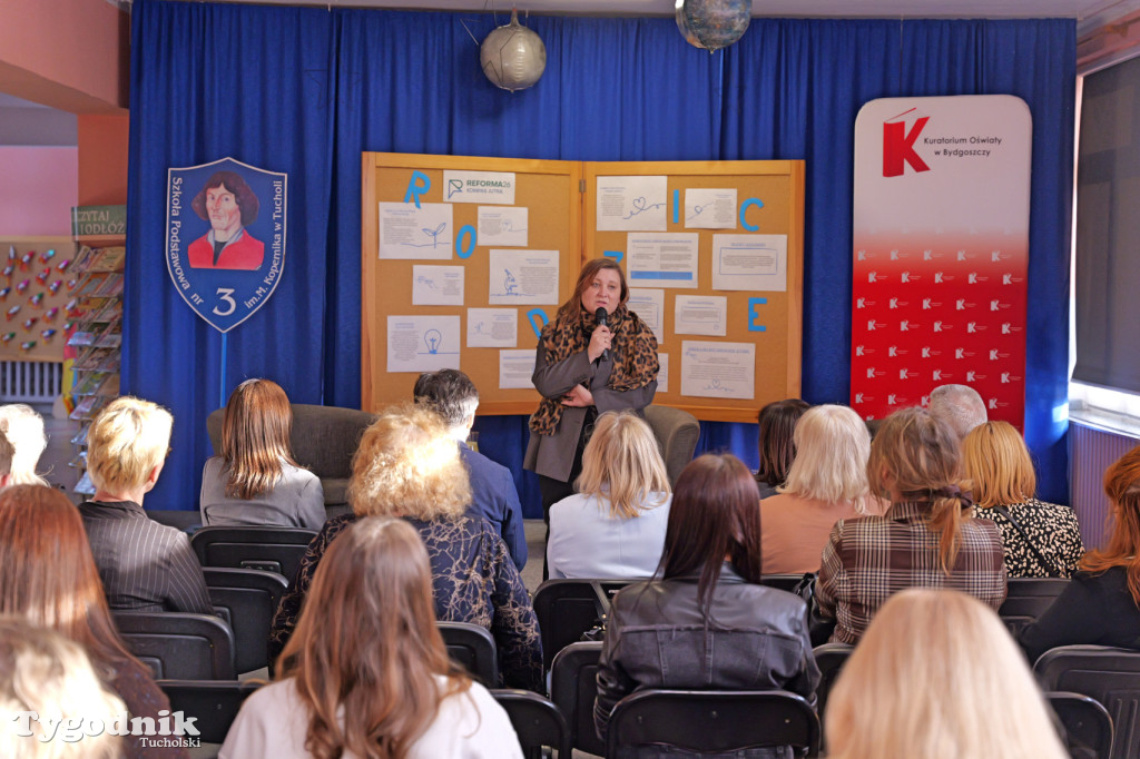 W Tucholi o reformie oświaty. Ministerstwo i kuratorium