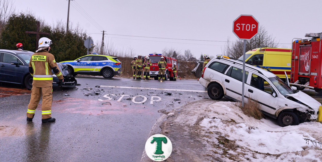 Niedziela. Wypadek na drodze Tuchola - Sępólno. Skrzyżowanie...