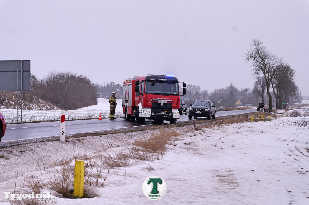 Niedziela. Wypadek na drodze Tuchola - Sępólno. Skrzyżowanie...
