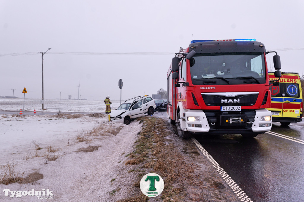 Niedziela. Wypadek na drodze Tuchola - Sępólno. Skrzyżowanie...