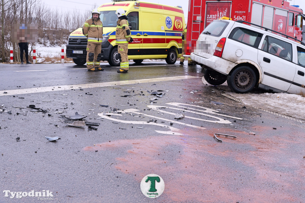 Niedziela. Wypadek na drodze Tuchola - Sępólno. Skrzyżowanie...