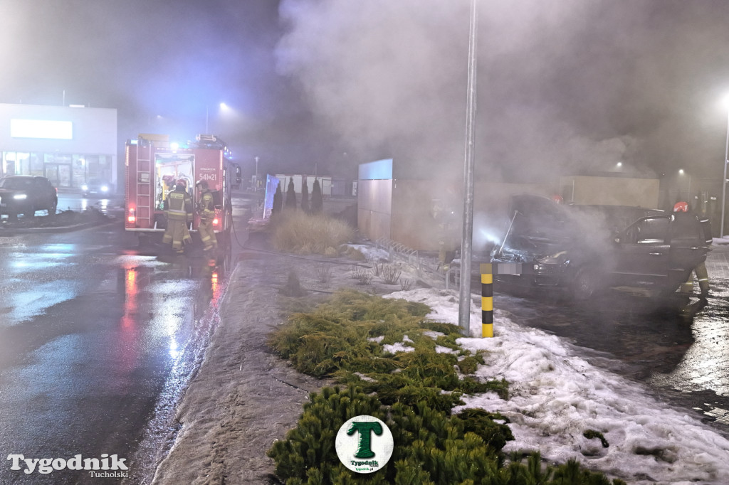 Pożar samochodu na parkingu McDonald\'s