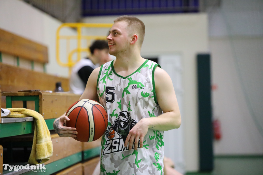 Koszykówka: gospodarze zabrali puchar dyrektora