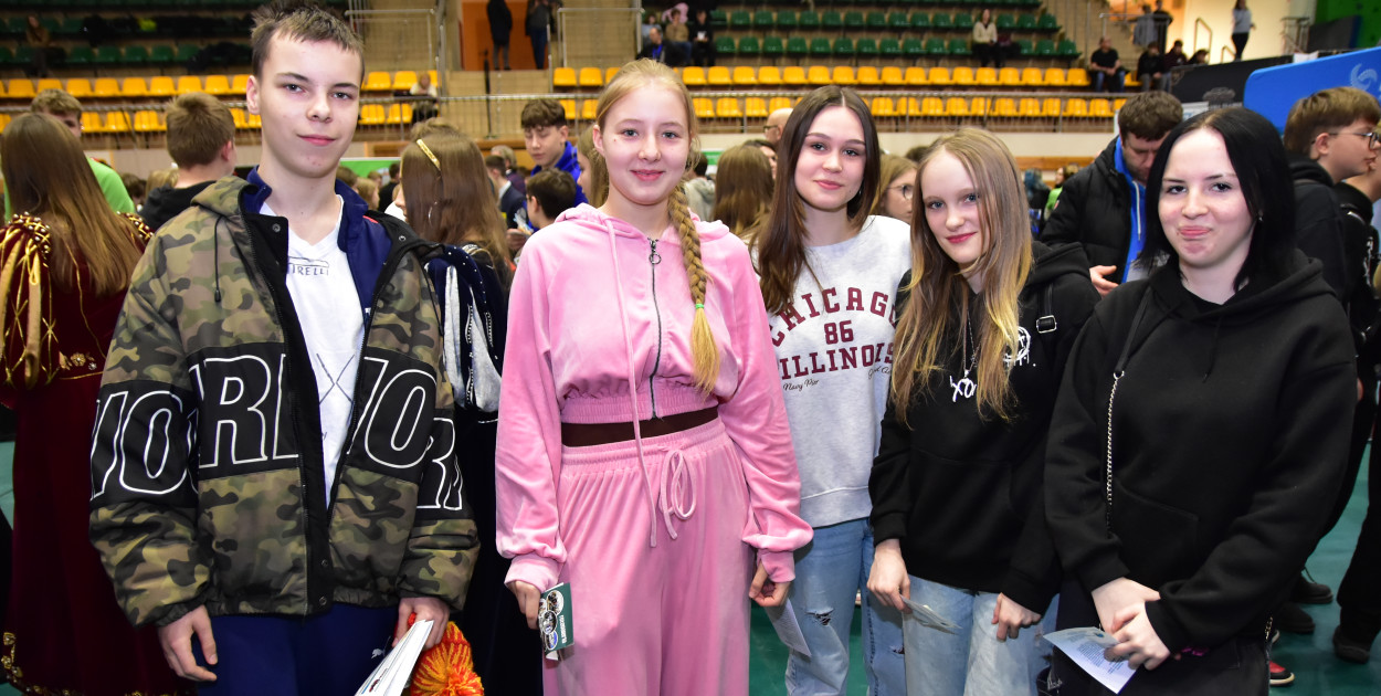 Tuchola: Tłum zainteresowanych na Targach Pracy i Festiwalu Służb Mundurowych