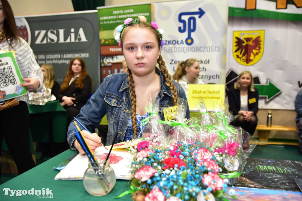 Tuchola: Tłum zainteresowanych na Targach Pracy i Festiwalu Służb Mundurowych