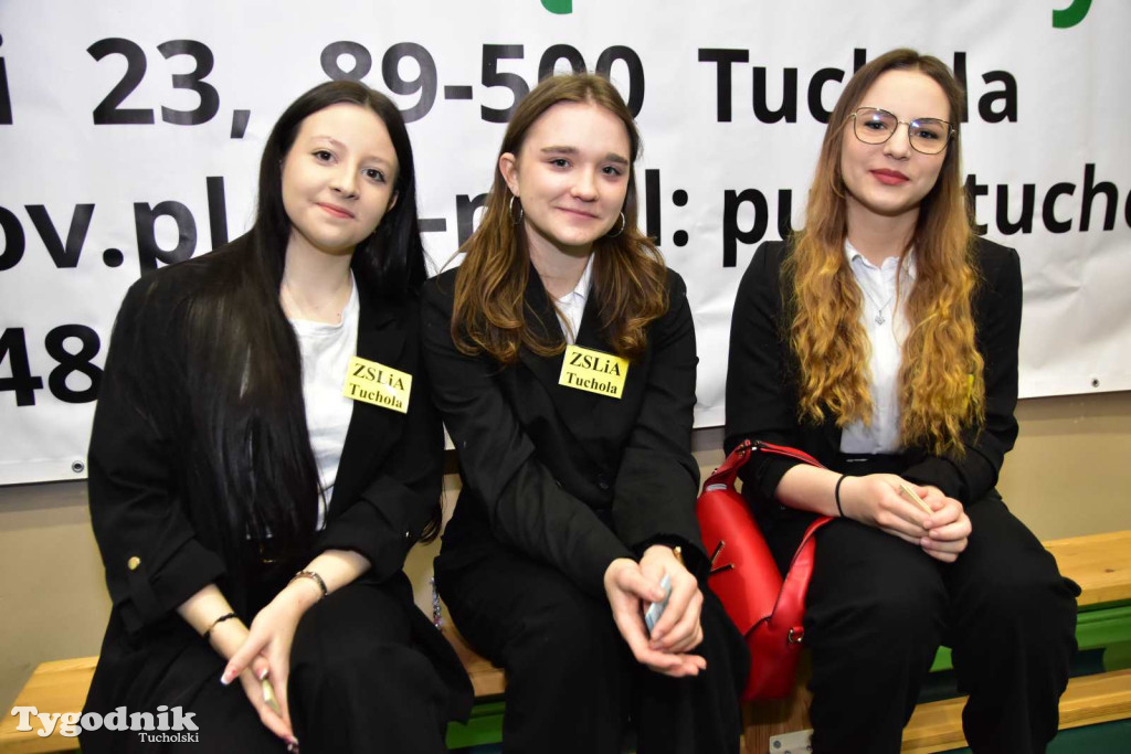 Tuchola: Tłum zainteresowanych na Targach Pracy i Festiwalu Służb Mundurowych