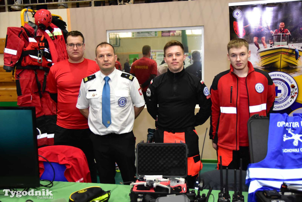 Tuchola: Tłum zainteresowanych na Targach Pracy i Festiwalu Służb Mundurowych