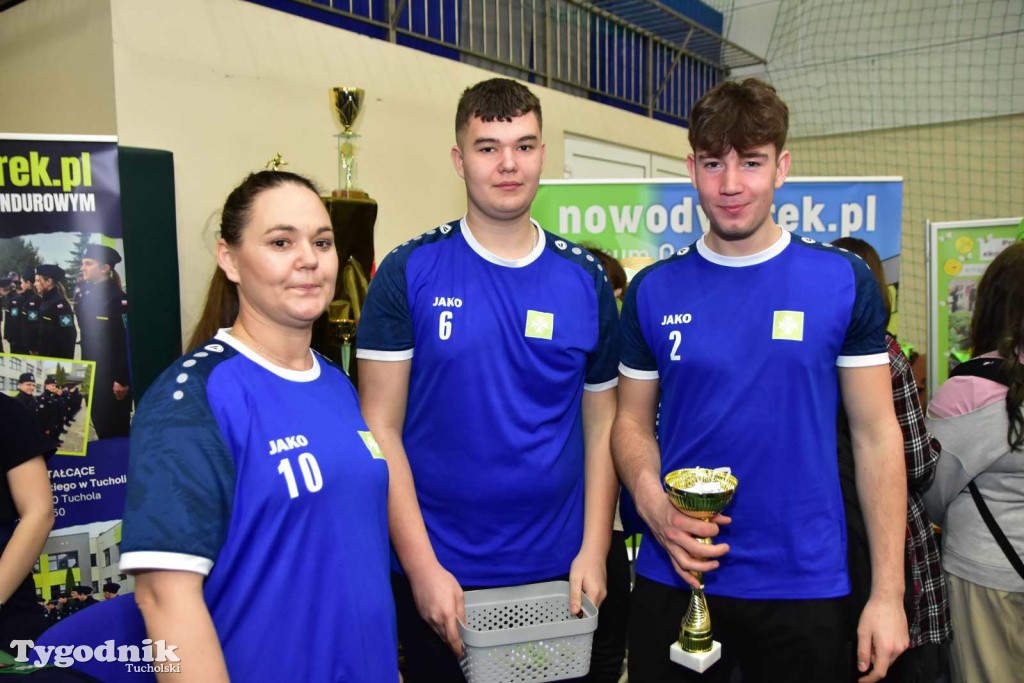 Tuchola: Tłum zainteresowanych na Targach Pracy i Festiwalu Służb Mundurowych