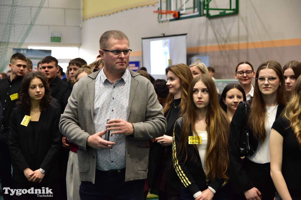Tuchola: Tłum zainteresowanych na Targach Pracy i Festiwalu Służb Mundurowych
