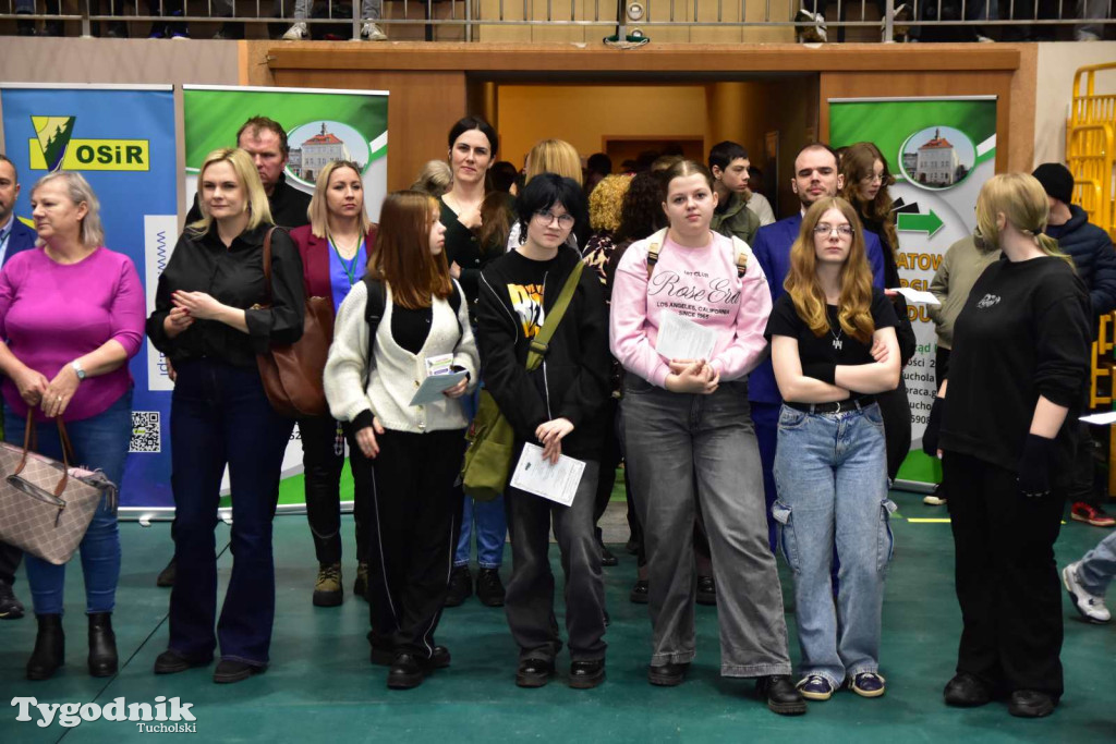 Tuchola: Tłum zainteresowanych na Targach Pracy i Festiwalu Służb Mundurowych