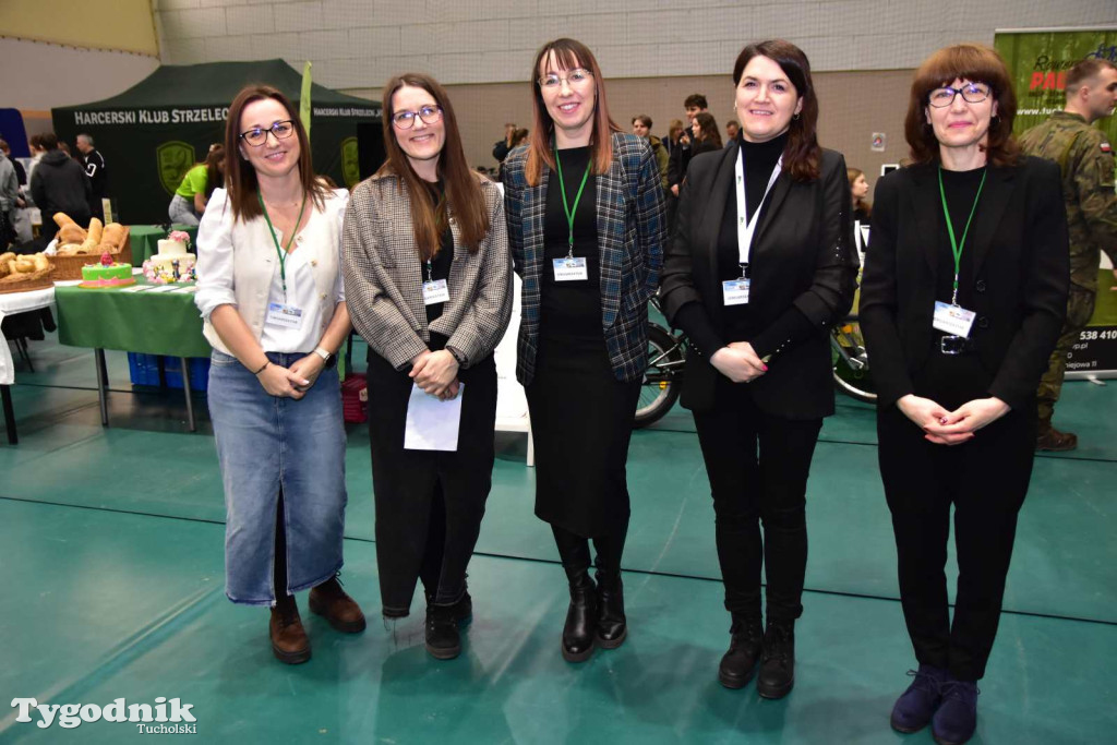 Tuchola: Tłum zainteresowanych na Targach Pracy i Festiwalu Służb Mundurowych