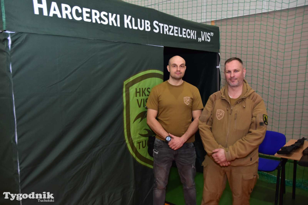 Tuchola: Tłum zainteresowanych na Targach Pracy i Festiwalu Służb Mundurowych