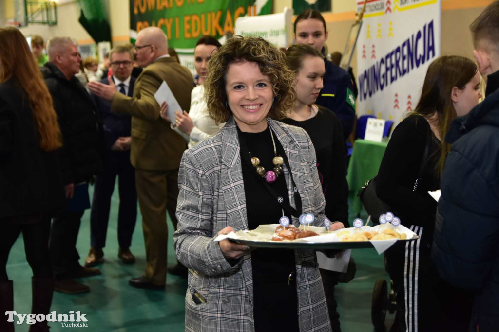 Tuchola: Tłum zainteresowanych na Targach Pracy i Festiwalu Służb Mundurowych