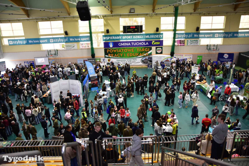 Tuchola: Tłum zainteresowanych na Targach Pracy i Festiwalu Służb Mundurowych