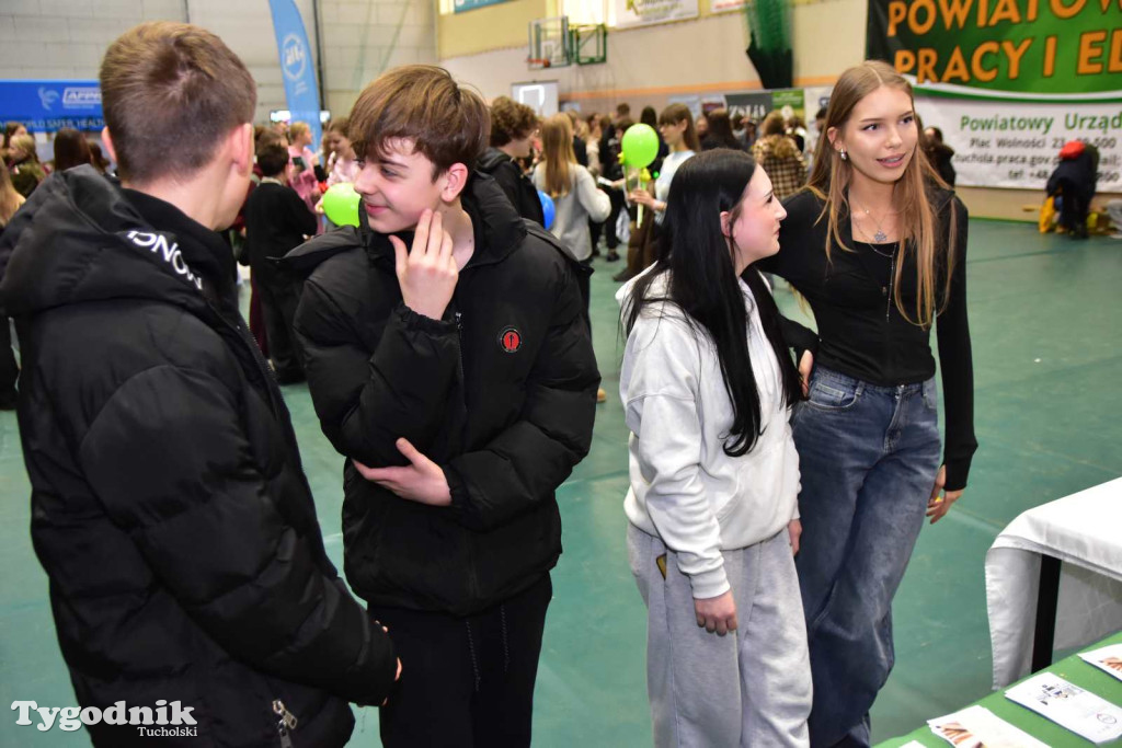 Tuchola: Tłum zainteresowanych na Targach Pracy i Festiwalu Służb Mundurowych